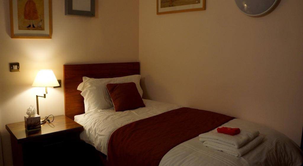 The Lyn Valley Guest House Lynton Pokoj fotografie